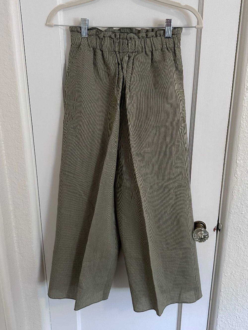 AVN Italy wide-leg trousers